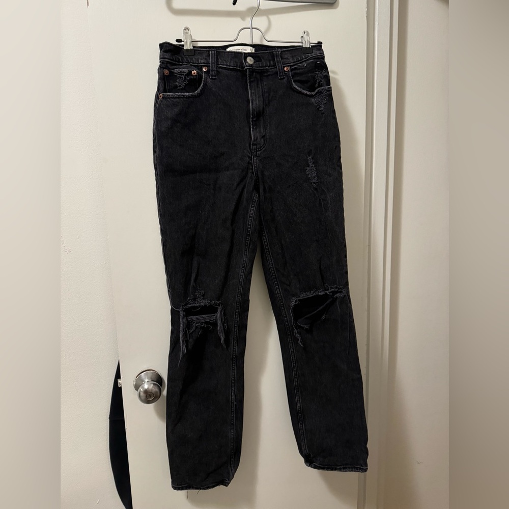 Abercrombie 90’s Straight Ultra High Rise Jean